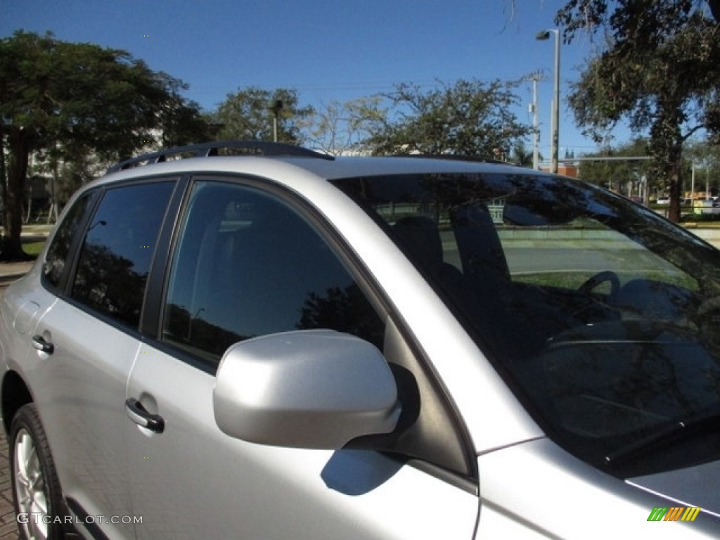 2009 Cayenne  - Crystal Silver Metallic / Black photo #26