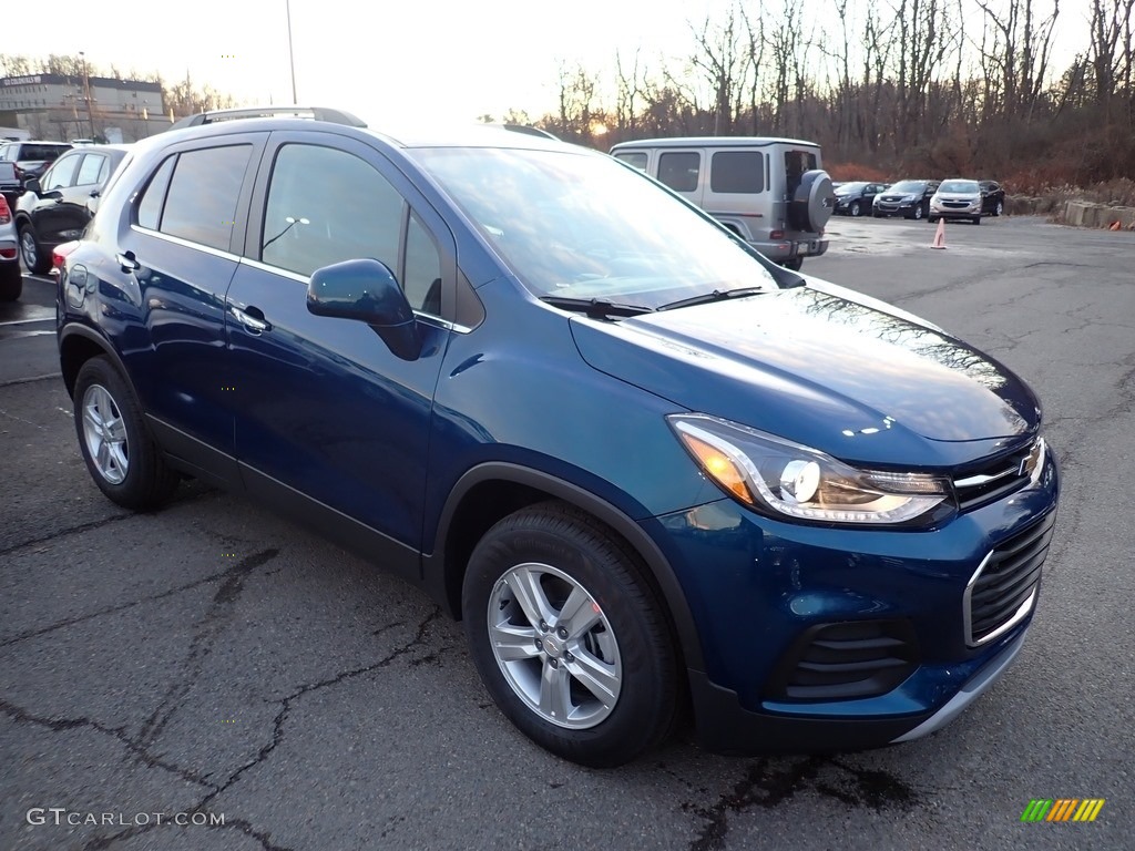 Pacific Blue Metallic 2020 Chevrolet Trax LT Exterior Photo #136335230