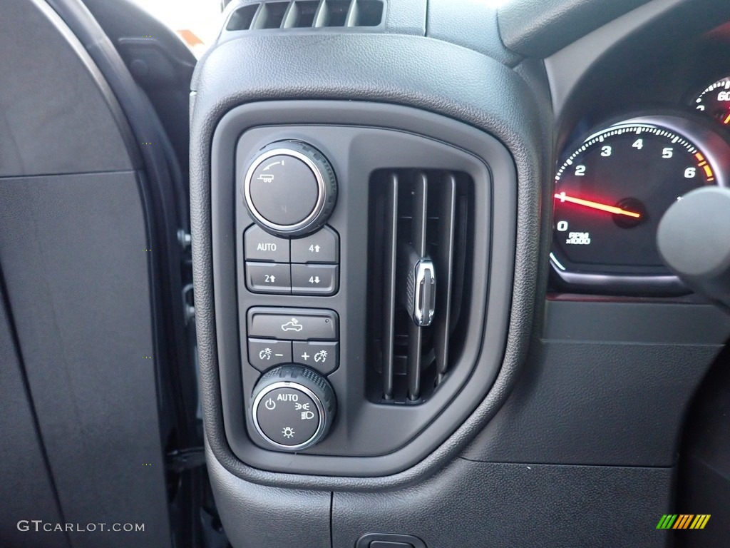 2020 Chevrolet Silverado 1500 Custom Trail Boss Double Cab 4x4 Controls Photo #136337447