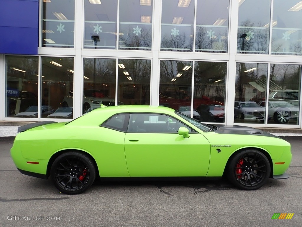 2015 Challenger SRT Hellcat - Sublime Green Pearl / Black photo #2