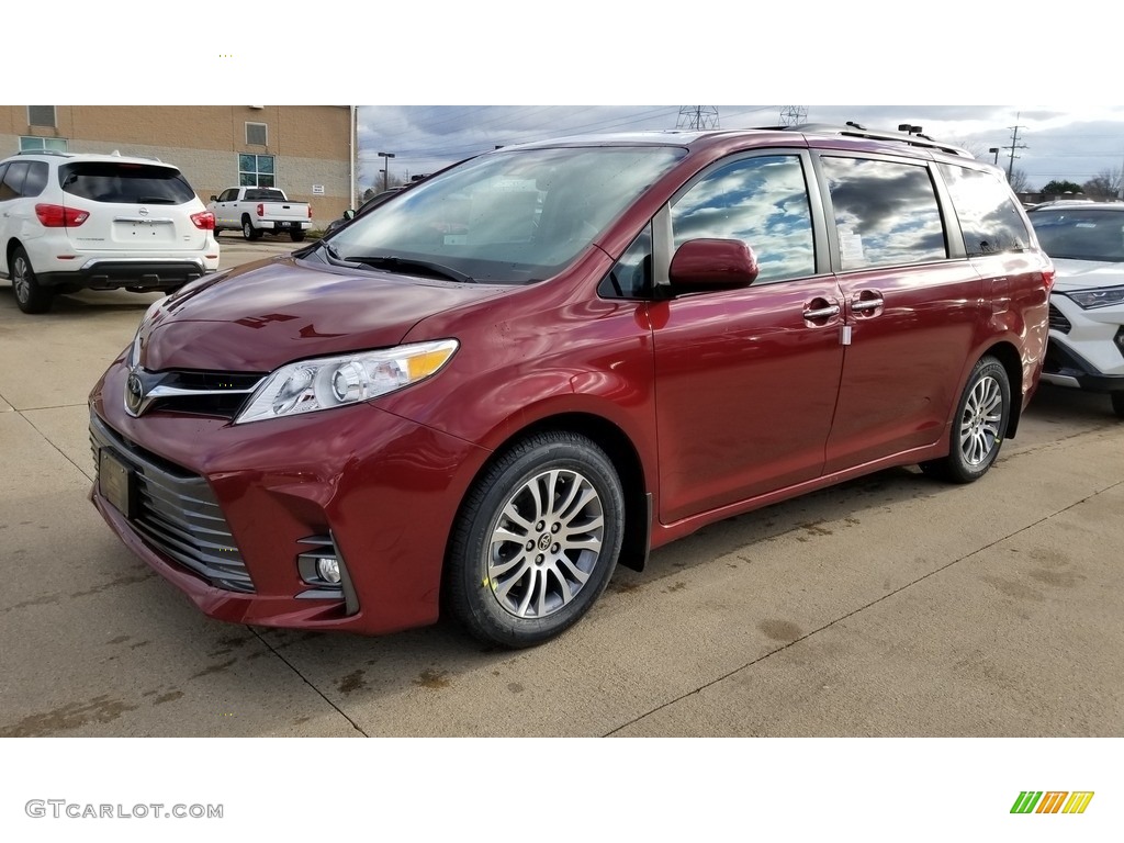 2020 Sienna XLE - Salsa Red Pearl / Ash photo #1