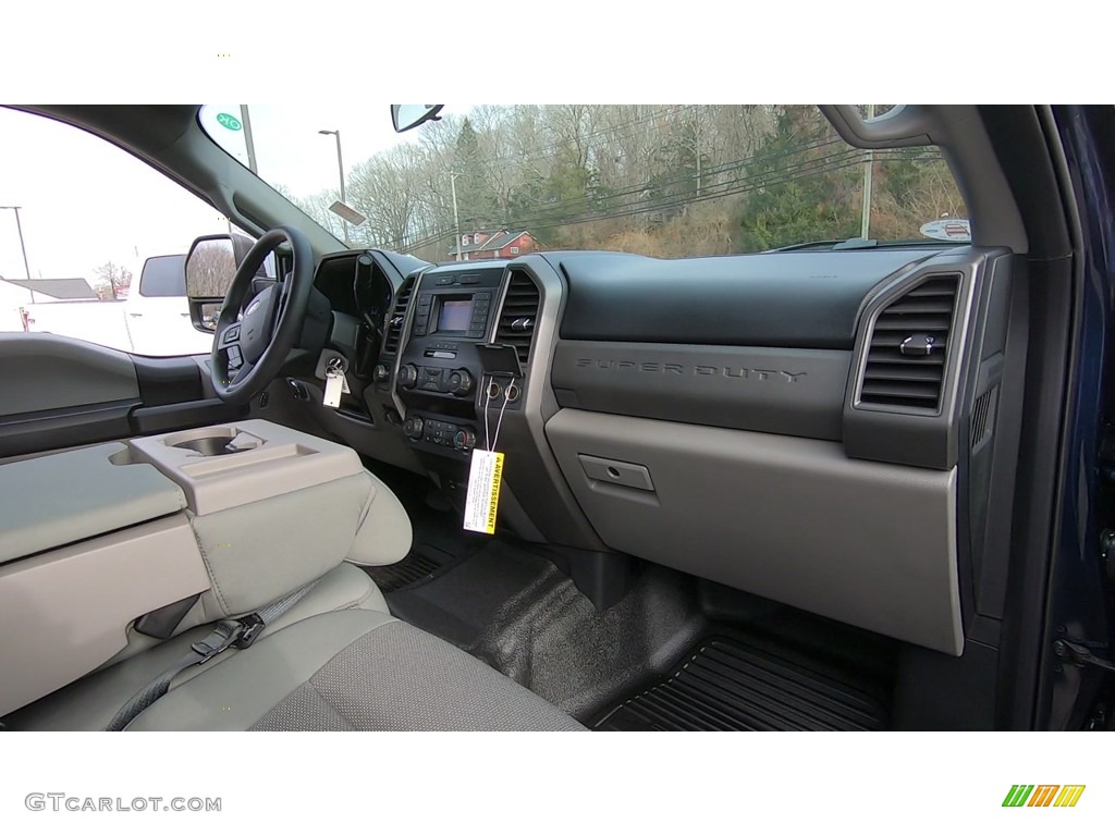 2020 F250 Super Duty XL Crew Cab 4x4 - Blue Jeans / Medium Earth Gray photo #24