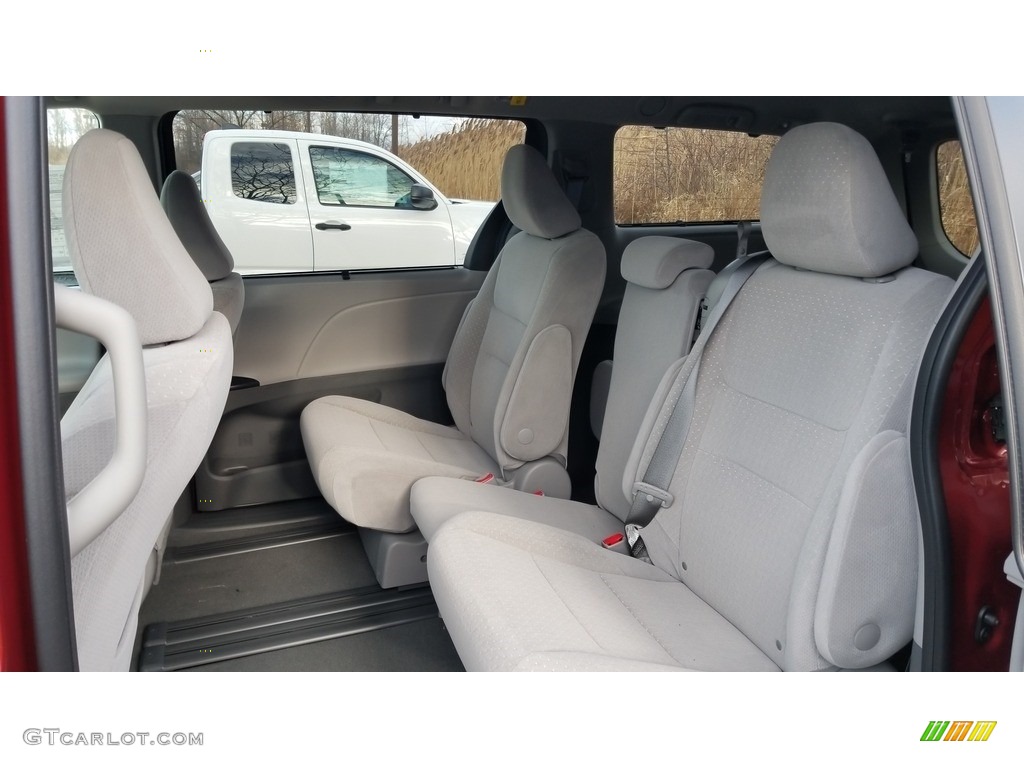 2020 Toyota Sienna LE Interior Color Photos