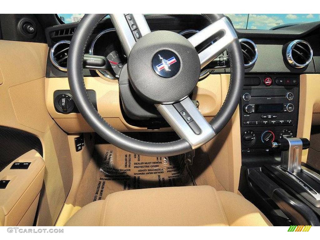 2009 Mustang V6 Premium Convertible - Torch Red / Medium Parchment photo #20
