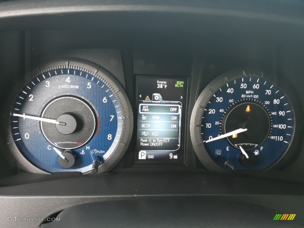 2020 Toyota Sienna XLE Gauges Photo #136350863