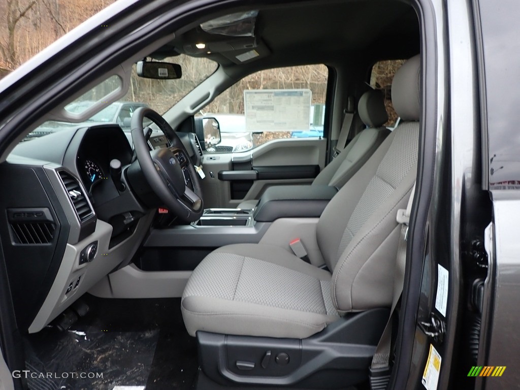 Medium Earth Gray Interior 2020 Ford F150 XLT SuperCrew 4x4 Photo #136351346