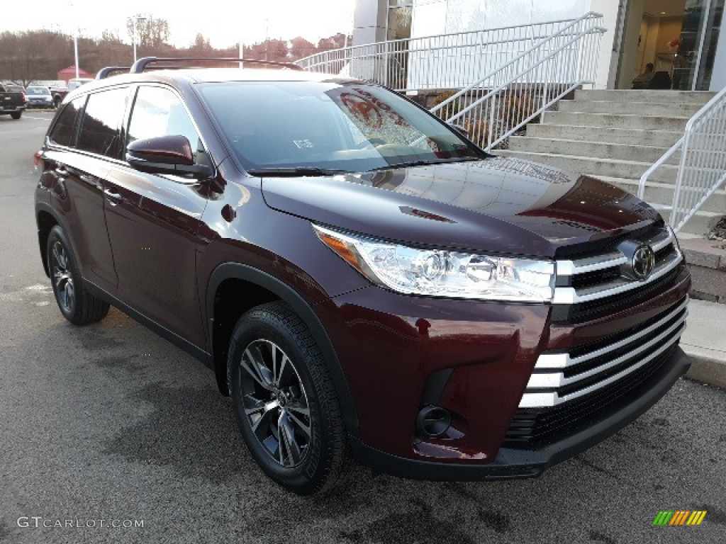 2019 Highlander LE AWD - Ooh La La Rouge Mica / Black photo #1