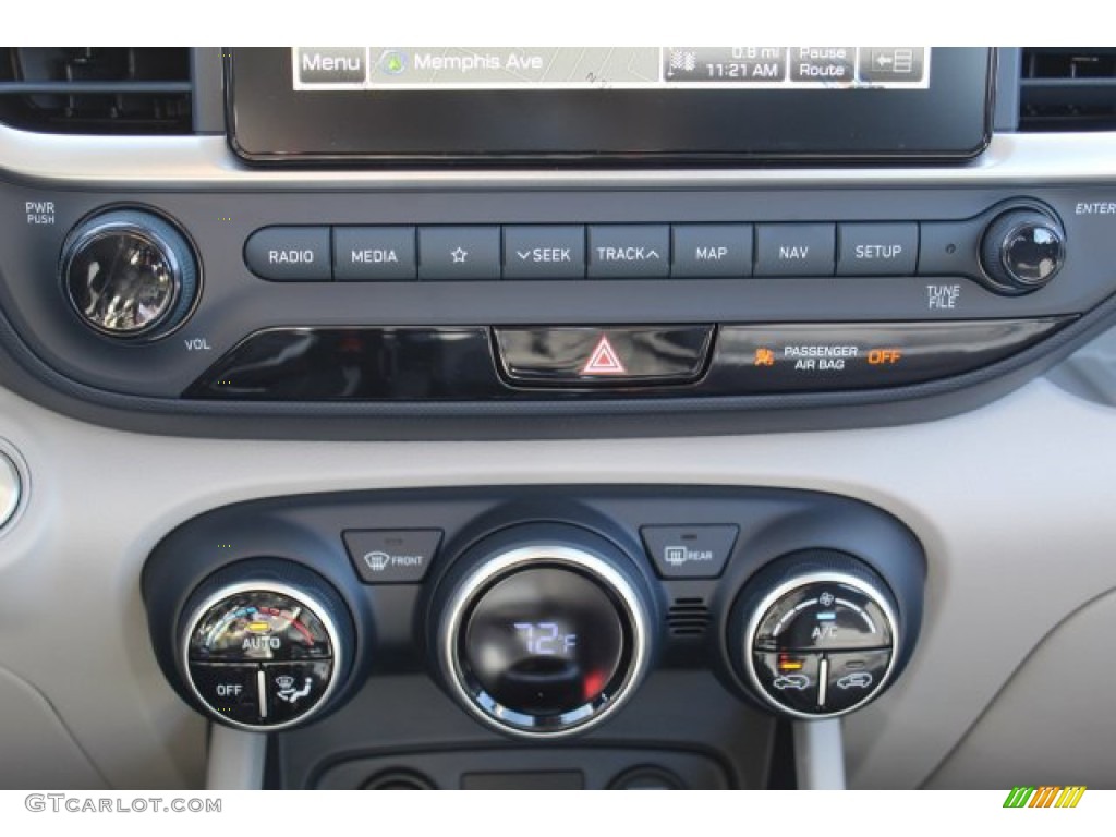 2020 Hyundai Venue Denim Controls Photo #136354775