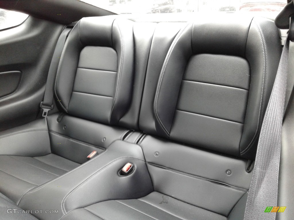2016 Ford Mustang GT Coupe Rear Seat Photos