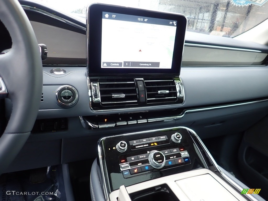 2018 Navigator Black Label 4x4 - White Platinum Metallic Tri-coat / Coastal Blue photo #22