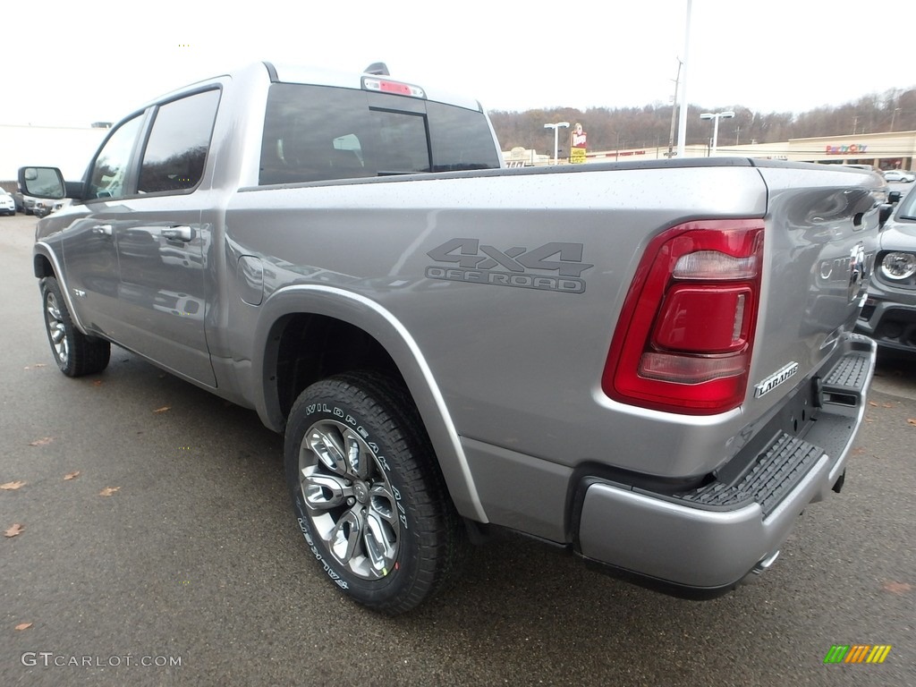 2020 1500 Laramie Crew Cab 4x4 - Billet Silver Metallic / Black photo #3