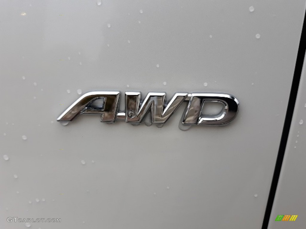 2020 Toyota Sienna XLE AWD Marks and Logos Photo #136362641