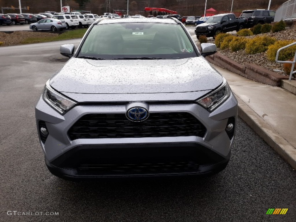 2019 RAV4 XLE AWD Hybrid - Silver Sky Metallic / Black photo #7