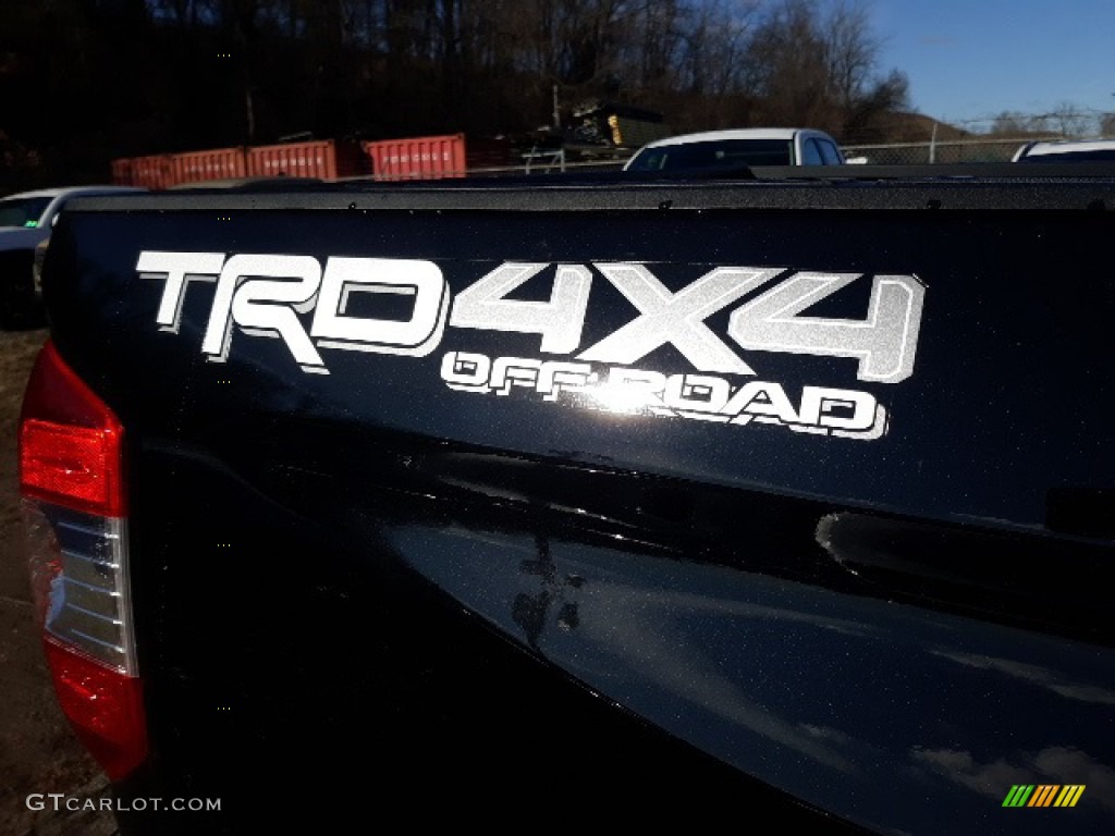 2020 Tundra TRD Off Road CrewMax 4x4 - Midnight Black Metallic / Graphite photo #7