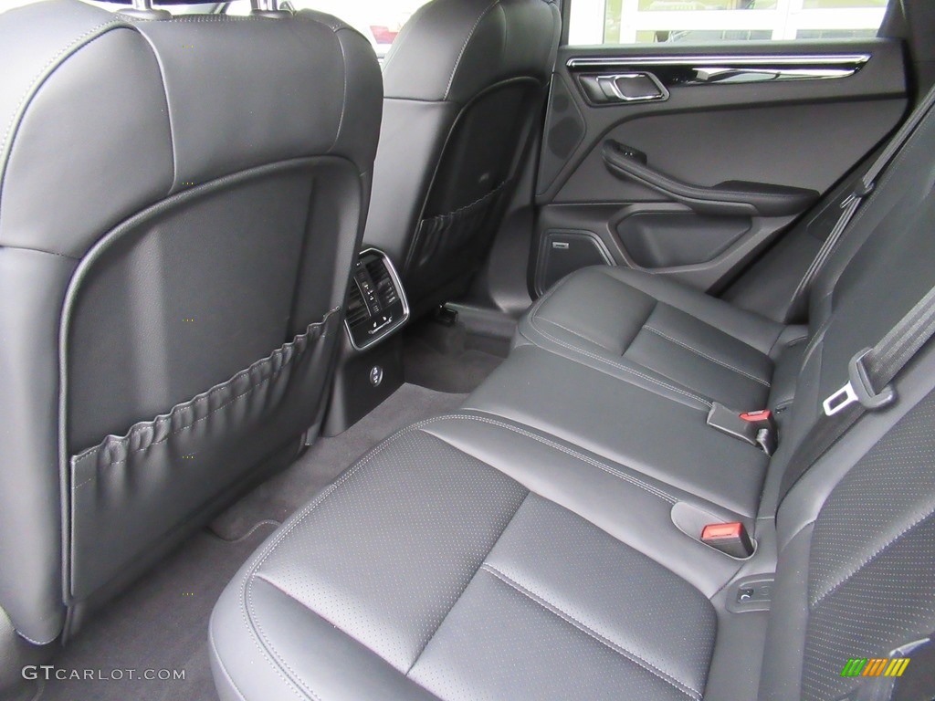 2020 Porsche Macan S Rear Seat Photo #136364788