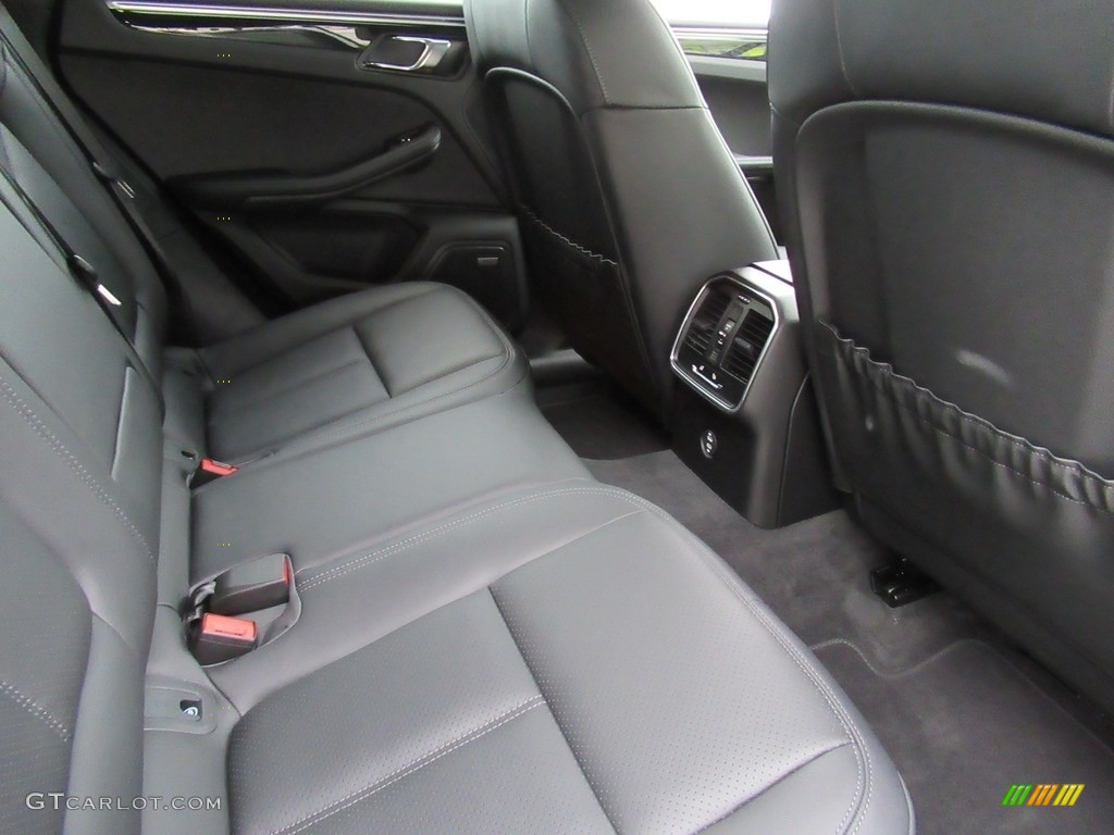 2020 Porsche Macan S Rear Seat Photo #136364842