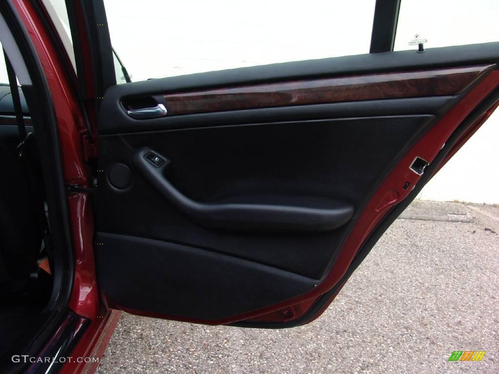 2001 3 Series 330xi Sedan - Siena Red Metallic / Black photo #26