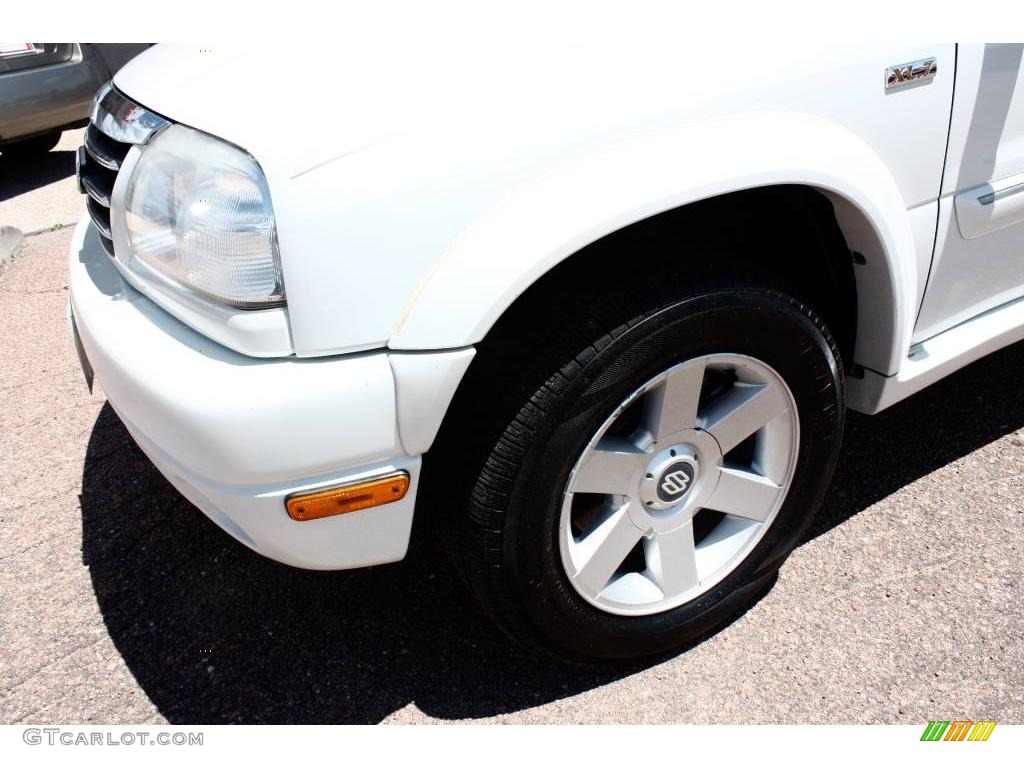 2001 Grand Vitara JLX 4x4 - Polar White / Gray photo #11