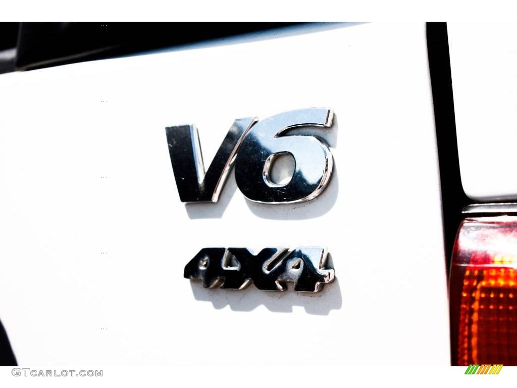 2001 Grand Vitara JLX 4x4 - Polar White / Gray photo #14