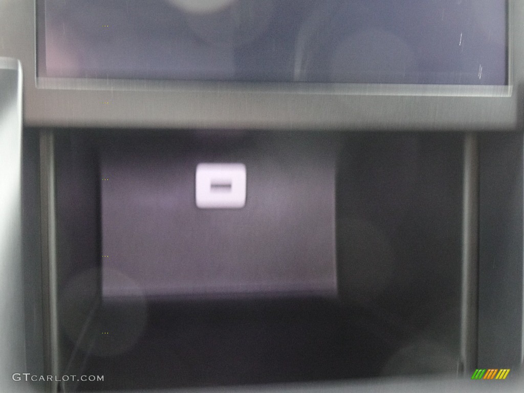 2020 Suburban Premier 4WD - Black / Jet Black/Mahogany photo #48
