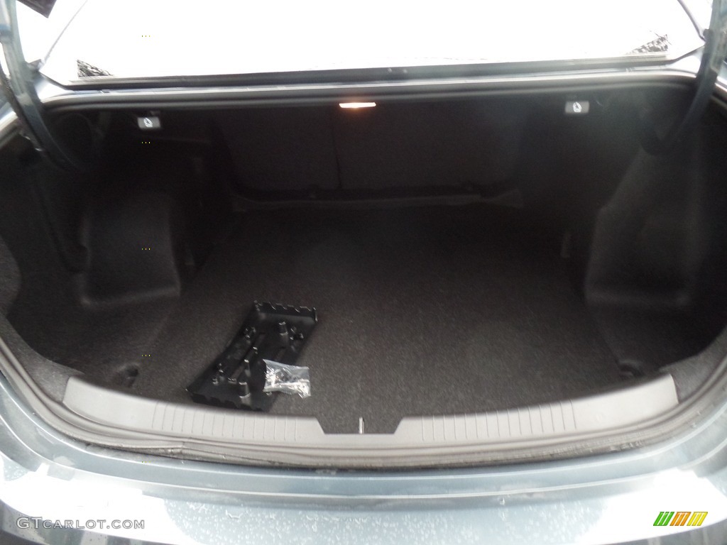 2020 Chevrolet Malibu LT Trunk Photo #136386946