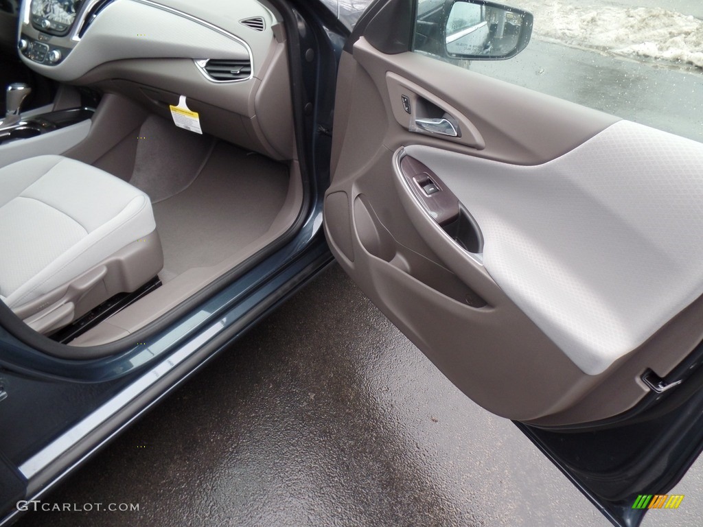2020 Chevrolet Malibu LT Dark Atmosphere/Medium Ash Gray Door Panel Photo #136387000
