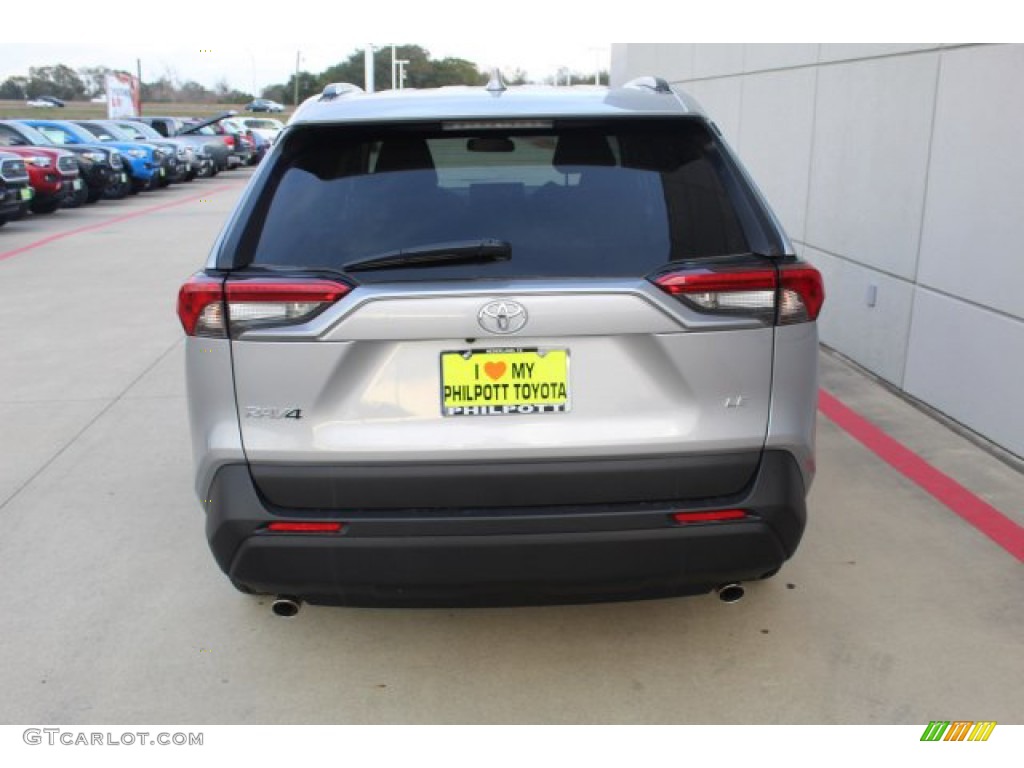 2020 RAV4 LE - Silver Sky Metallic / Black photo #7