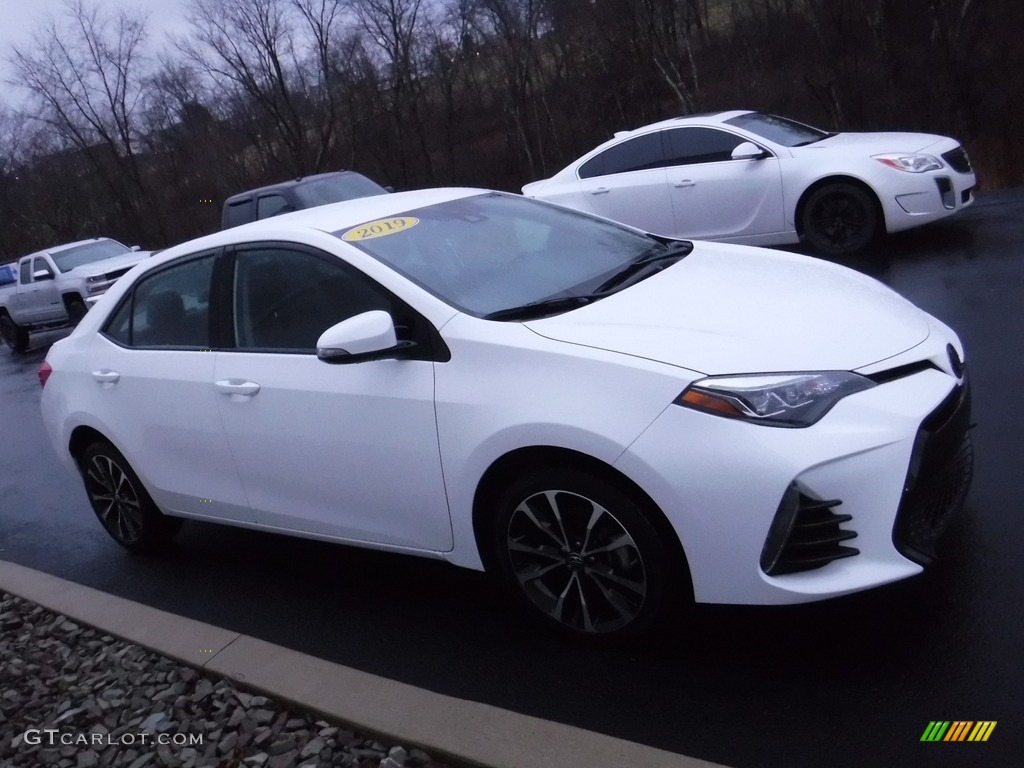 2019 Corolla SE - Super White / Black photo #6