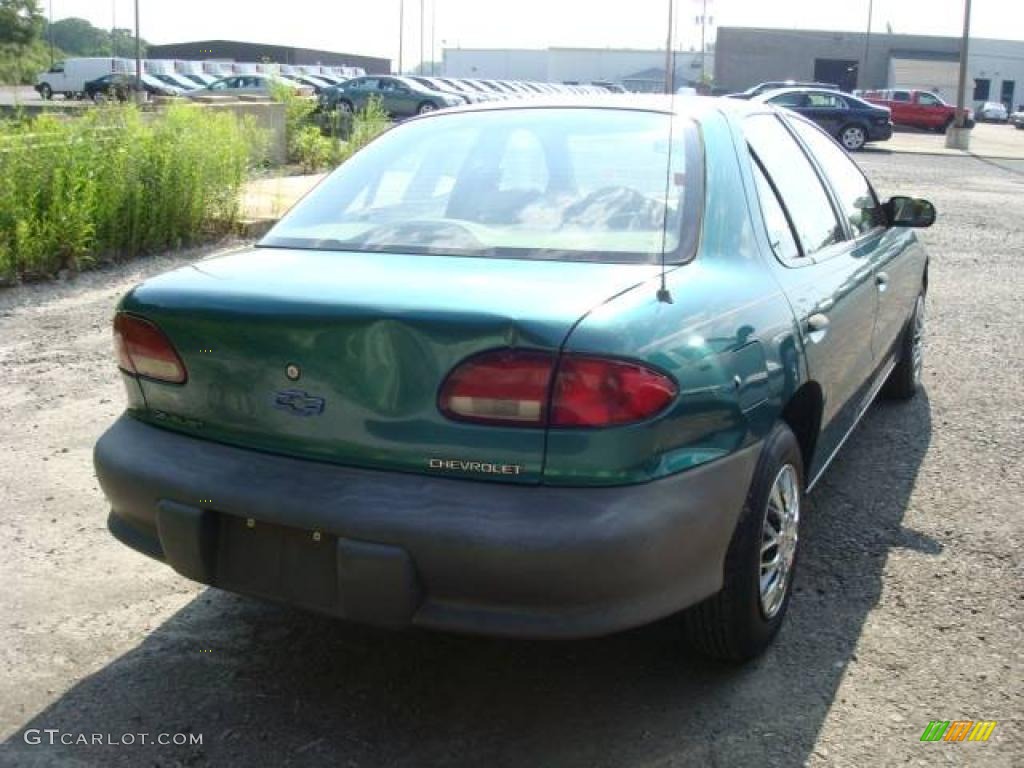 1996 Cavalier Sedan - Green Metallic / Beige photo #2