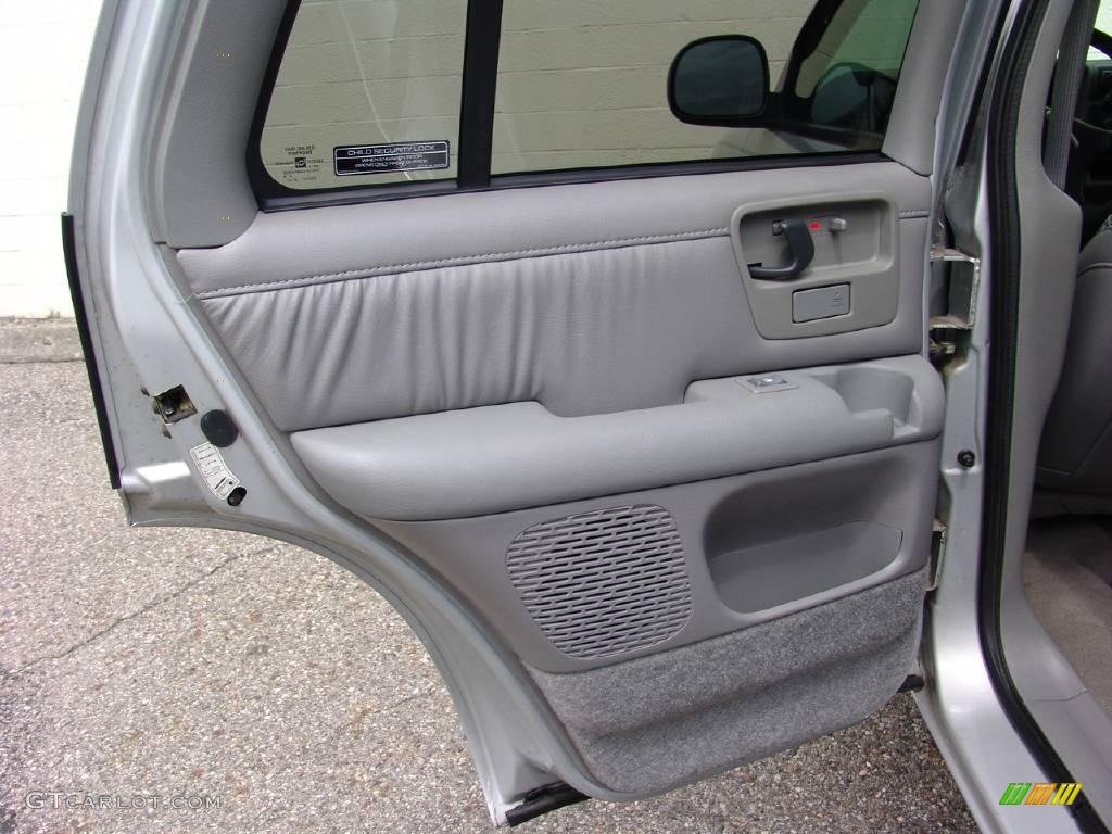 1995 Blazer LT 4x4 - Dove Gray Metallic / Gray photo #21