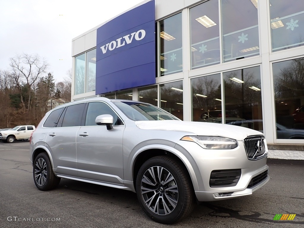 Bright Silver Metallic 2020 Volvo XC90 T5 AWD Momentum Exterior Photo #136409014