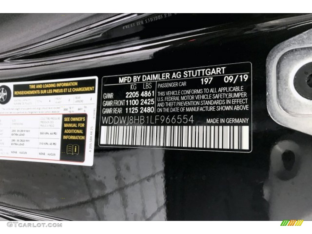 2020 C Color Code 197 for Obsidian Black Metallic Photo #136411705