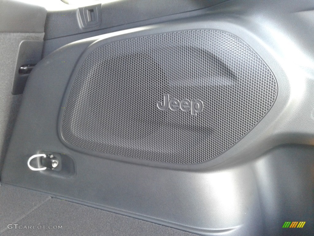 2020 Jeep Cherokee High Altitude 4x4 Audio System Photo #136415908