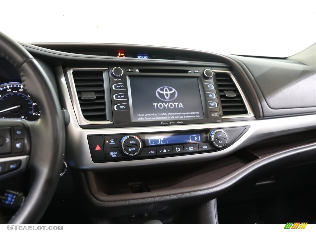 2019 Toyota Highlander XLE AWD Controls Photo #136421020
