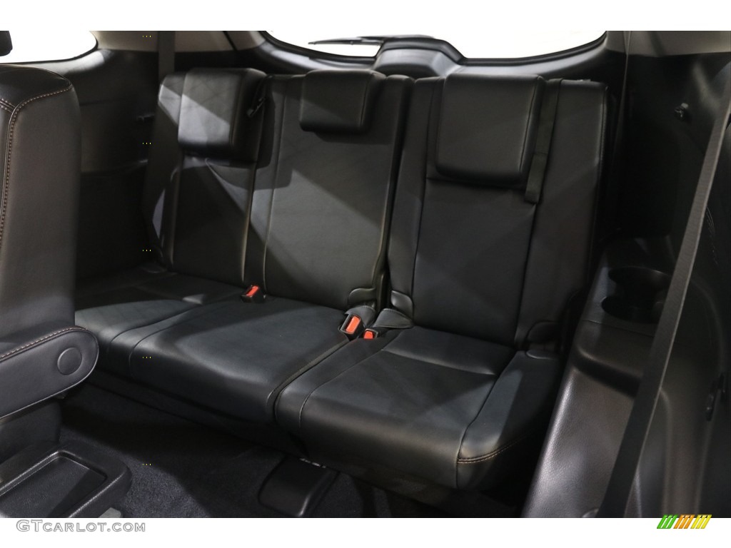 2019 Toyota Highlander XLE AWD Rear Seat Photos