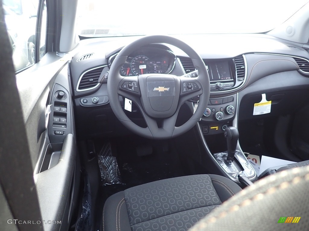 2020 Trax LS AWD - Nightfall Gray Metallic / Jet Black photo #13