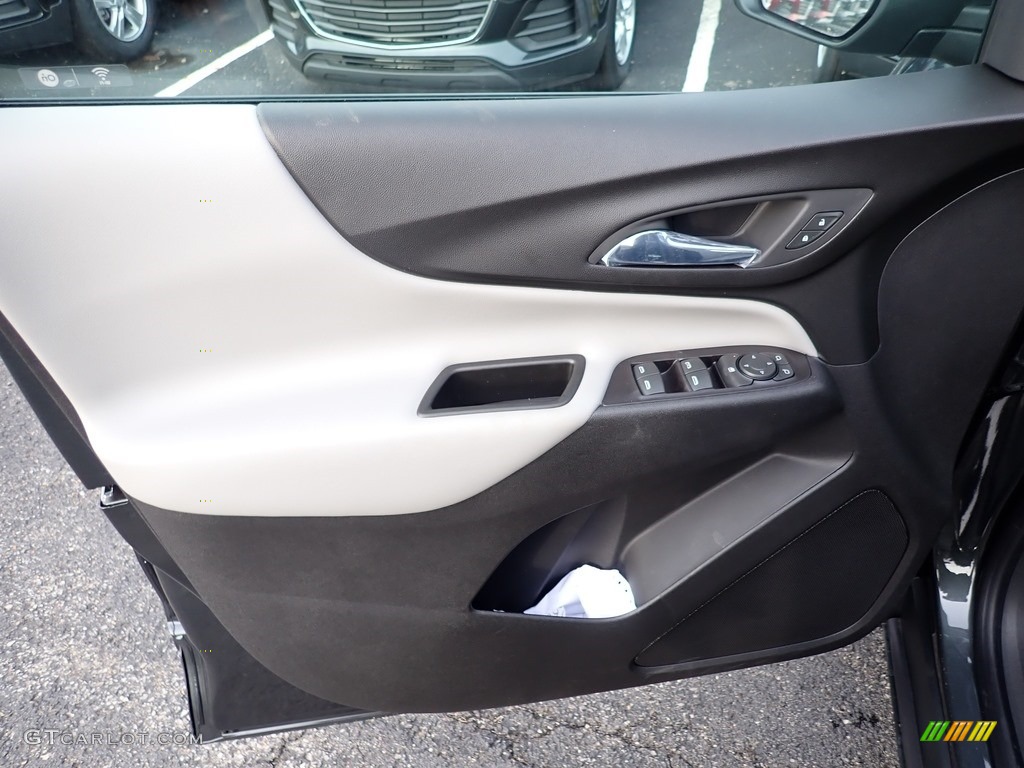 2020 Chevrolet Equinox LS AWD Ash Gray Door Panel Photo #136425774