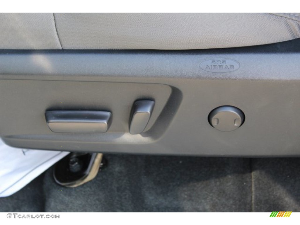 2020 Tundra SR5 CrewMax 4x4 - Super White / Graphite photo #11