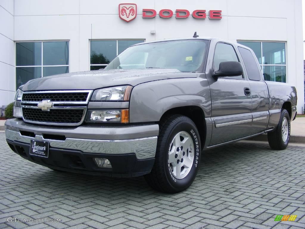 2006 Silverado 1500 LT Extended Cab - Graystone Metallic / Dark Charcoal photo #1