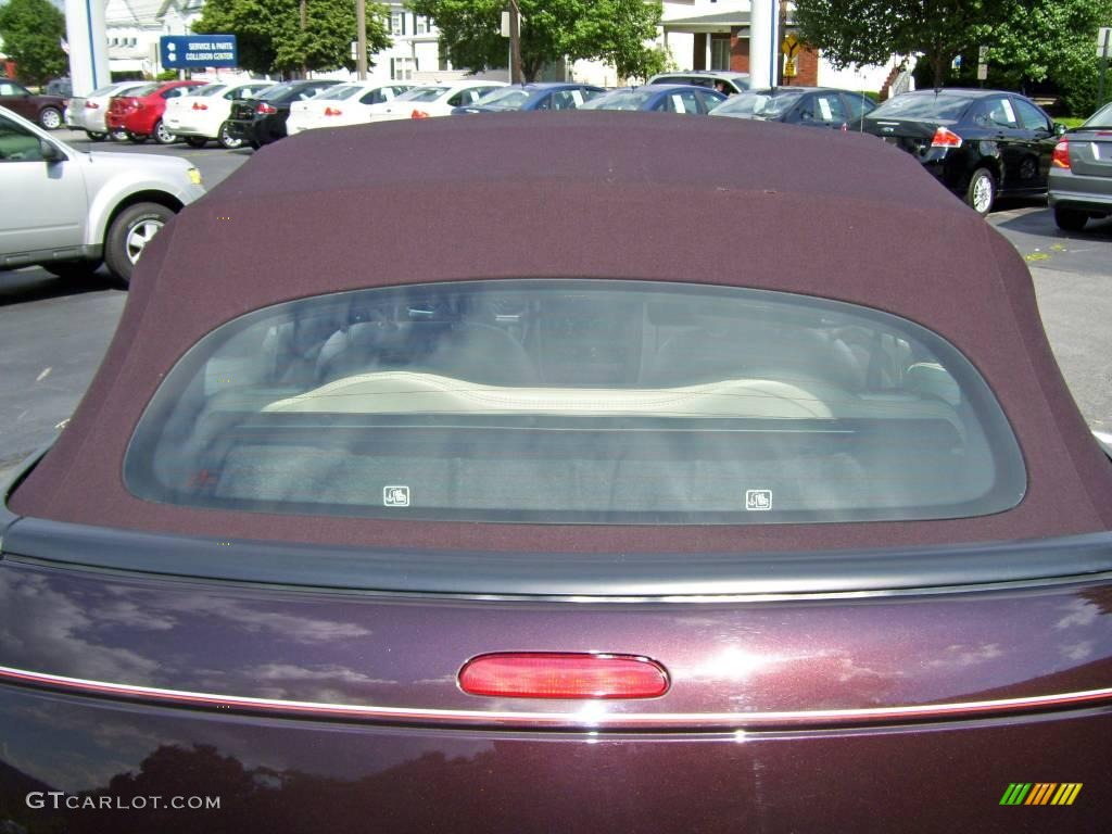 2005 PT Cruiser Dream Cruiser Series 4 Convertible - Dark Plum Pearl / Taupe/Pearl Beige photo #29