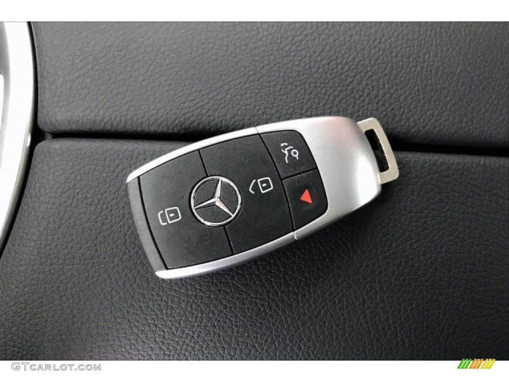 2020 Mercedes-Benz C AMG 43 4Matic Sedan Keys Photos