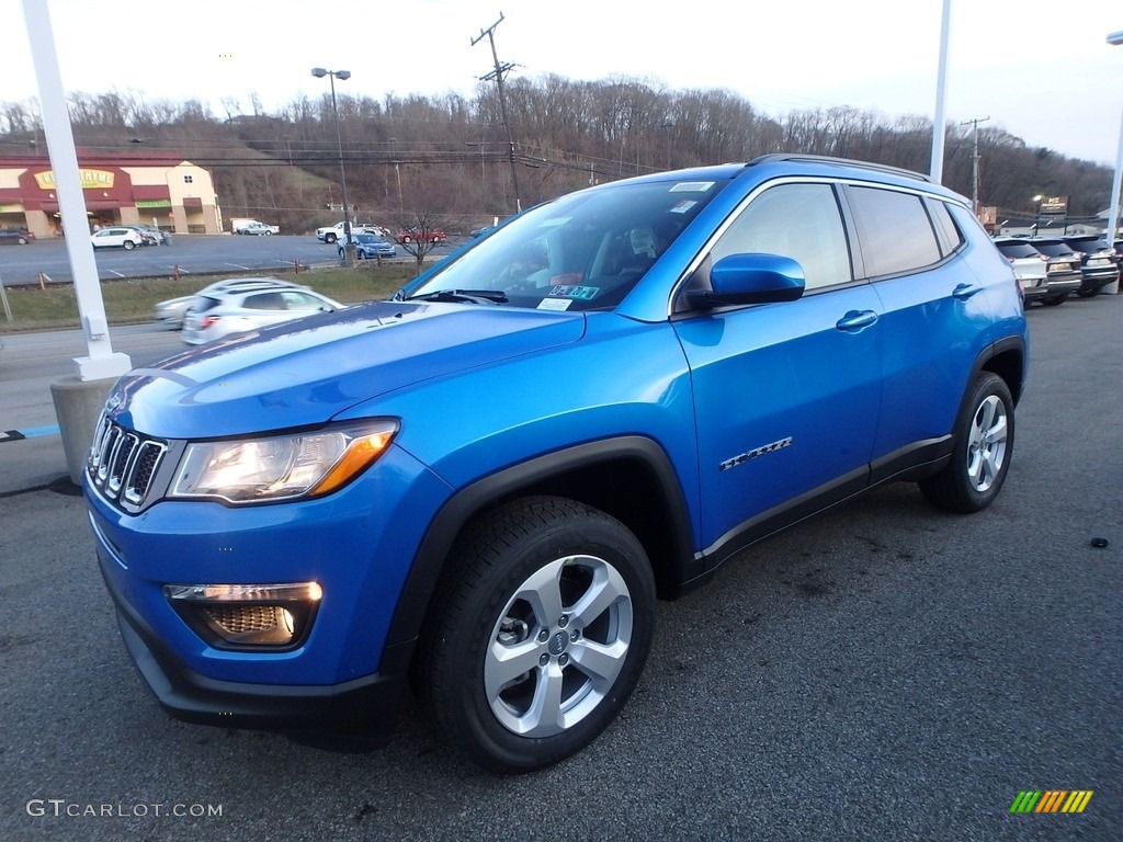 2020 Compass Latitude 4x4 - Jazz Blue Pearl / Black photo #1