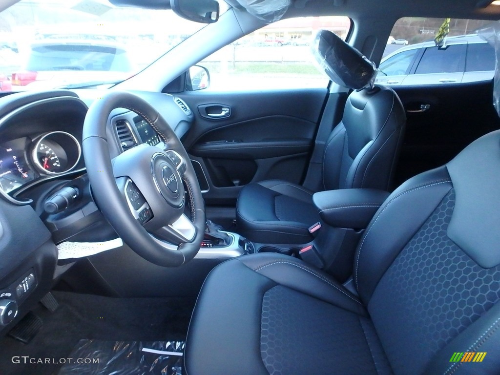 2020 Jeep Compass Latitude 4x4 Front Seat Photo #136438281