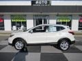 Pearl White Tricoat 2019 Nissan Rogue Sport SV