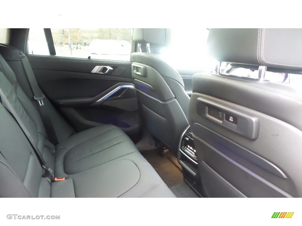 2020 X6 M50i - Carbon Black Metallic / Black photo #4
