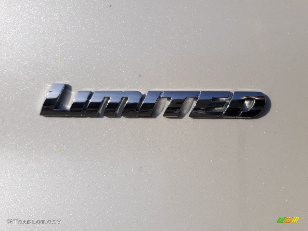 2020 4Runner Limited 4x4 - Blizzard White Pearl / Sand Beige photo #17