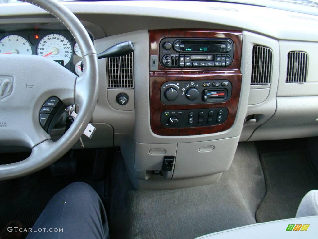 2003 Ram 1500 Laramie Quad Cab 4x4 - Atlantic Blue Pearl / Dark Slate Gray photo #25