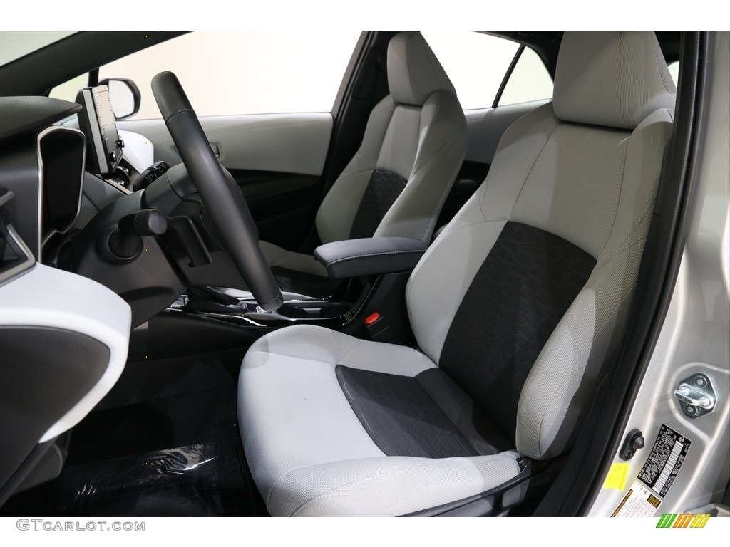 2019 Toyota Corolla Hatchback SE Front Seat Photo #136445685
