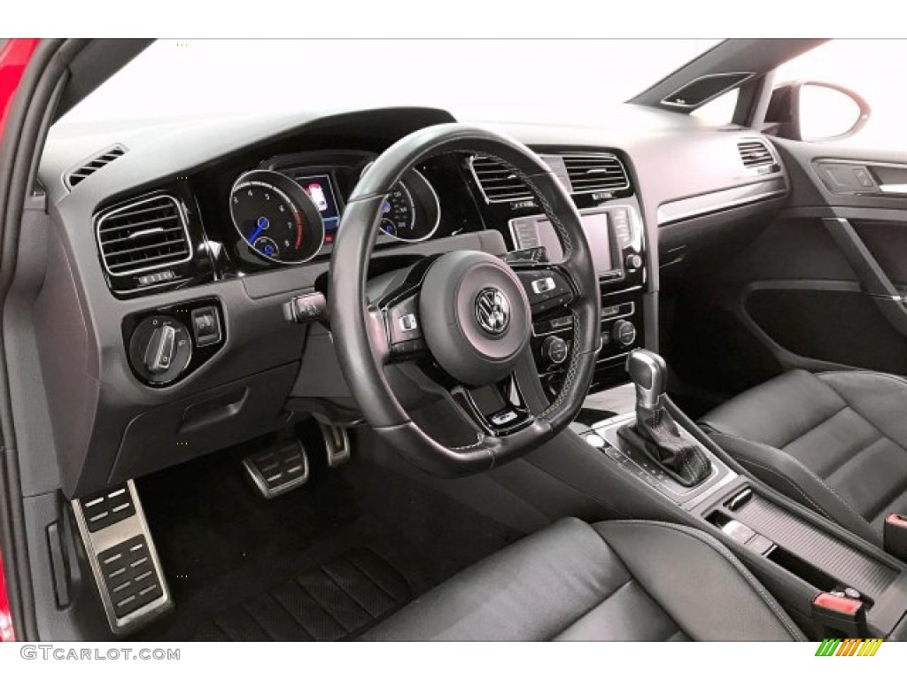 2017 Volkswagen Golf R 4Motion w/DCC. Nav. Black Dashboard Photo #136446321