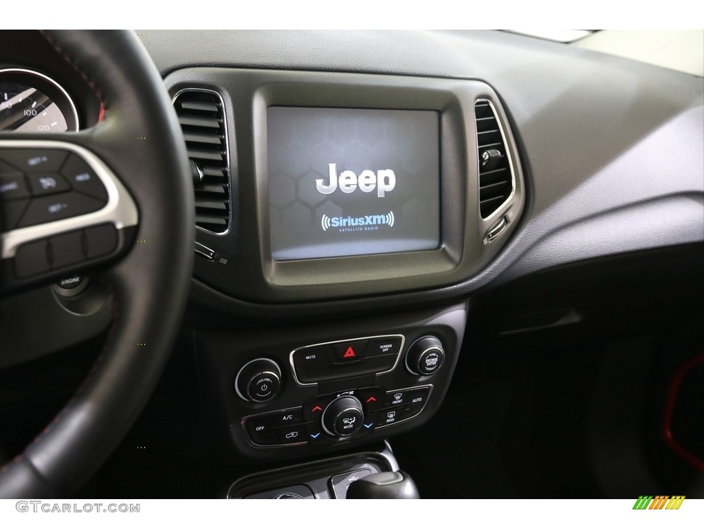 2019 Jeep Compass Trailhawk 4x4 Controls Photo #136446783